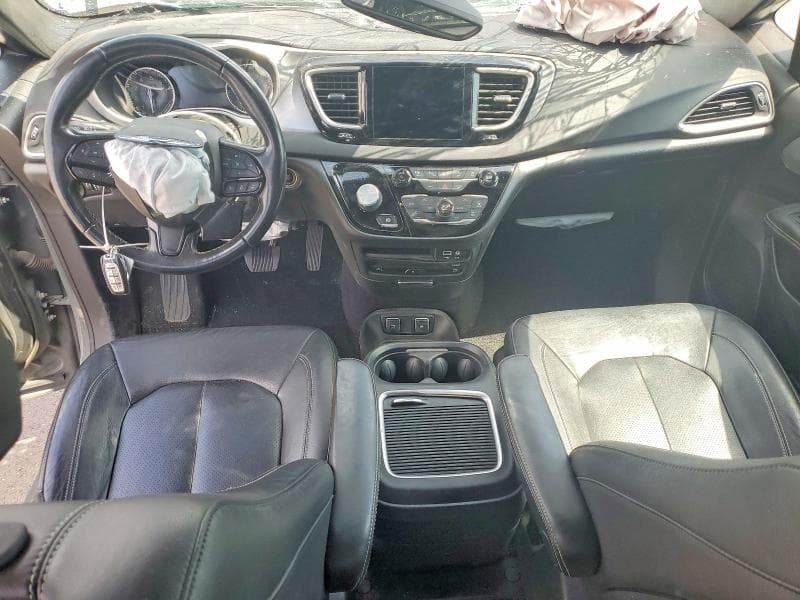 2020 CHRYSLER PACIFICA TOURING L PLUS 8
