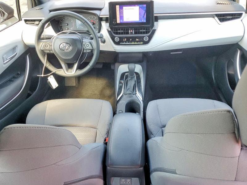 2025 TOYOTA COROLLA SE 8