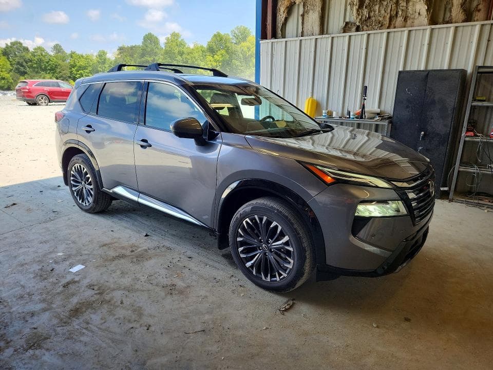 2025 NISSAN ROGUE PLATINUM 4