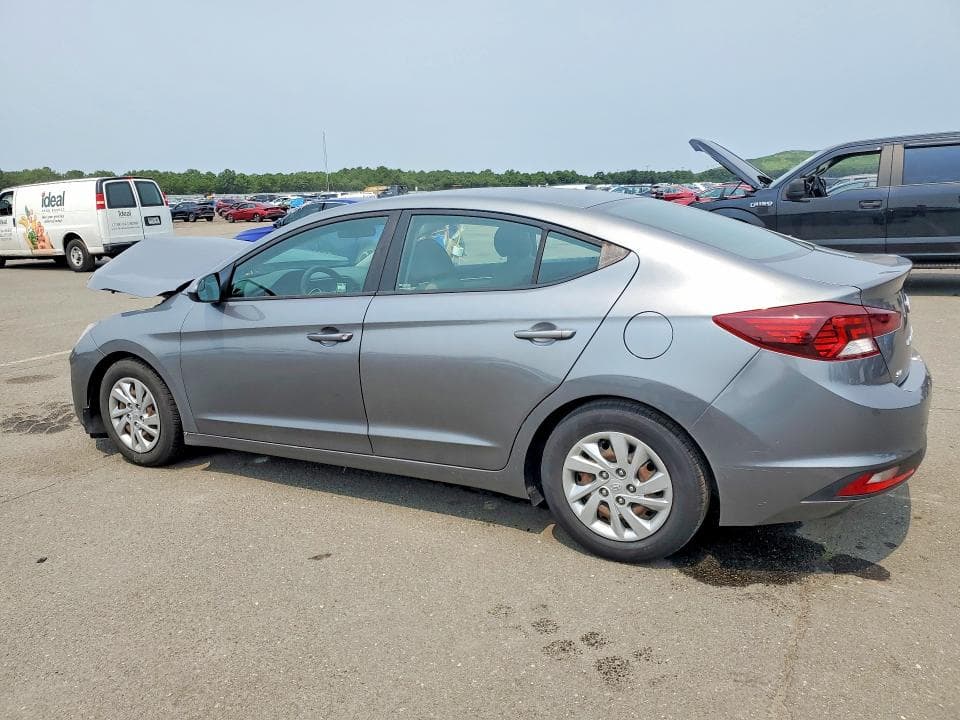 2019 HYUNDAI ELANTRA SE 2