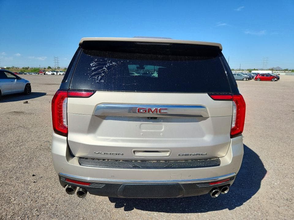 2021 GMC YUKON DENALI 6