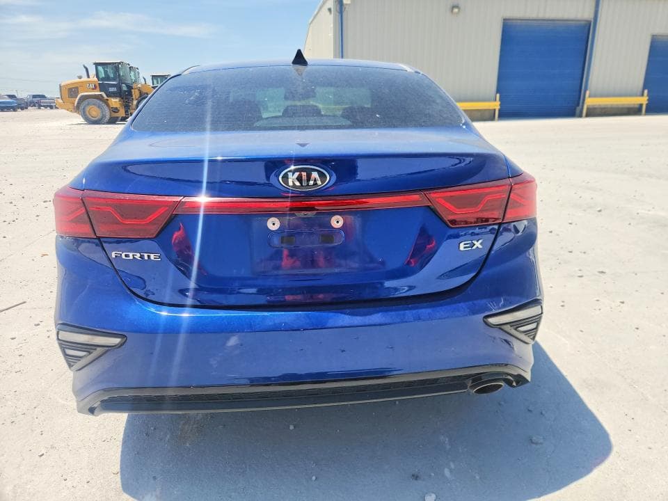 2021 KIA FORTE EX 6