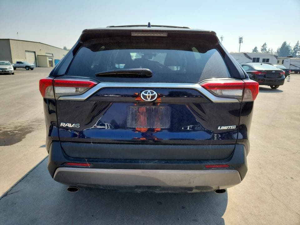 2019 TOYOTA RAV4 LIMITED 6