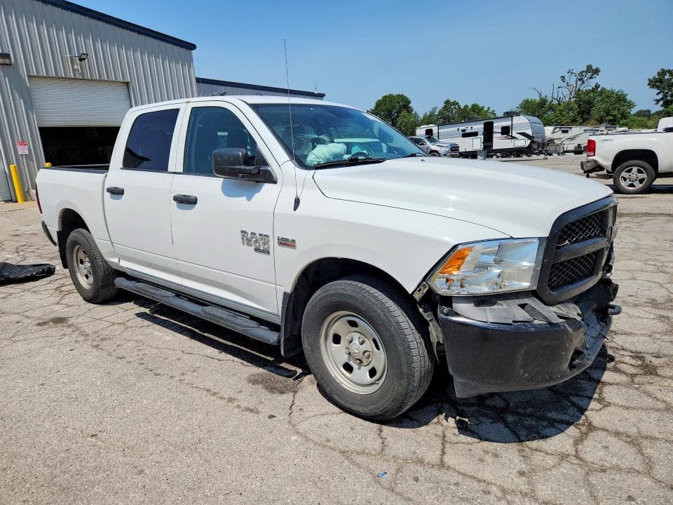 2020 RAM 1500 CLASSIC SSV 4