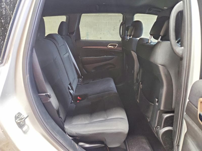 2017 JEEP GRAND CHEROKEE LAREDO 11