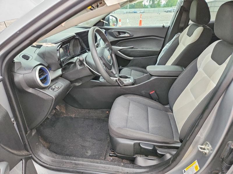 2024 CHEVROLET TRAX LS 7
