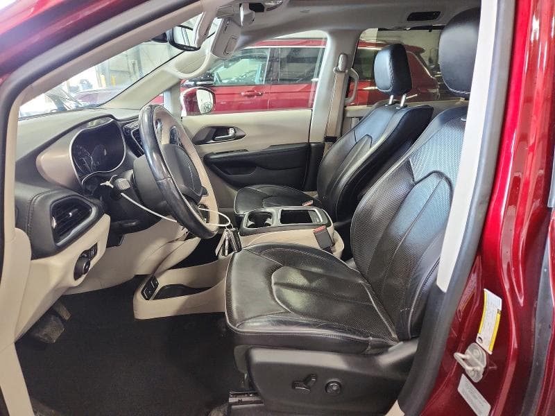 2017 CHRYSLER PACIFICA LIMITED 7