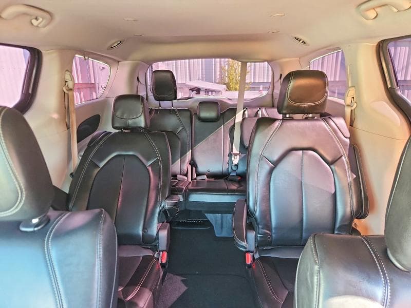 2021 CHRYSLER VOYAGER LXI 10