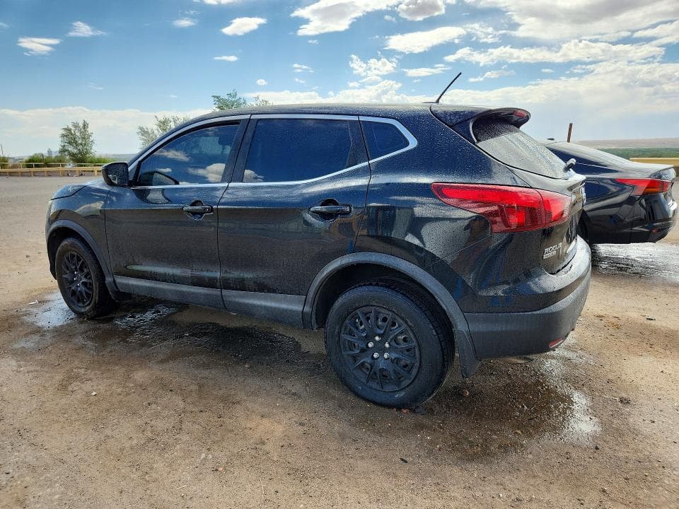 2018 NISSAN ROGUE SPORT S 2