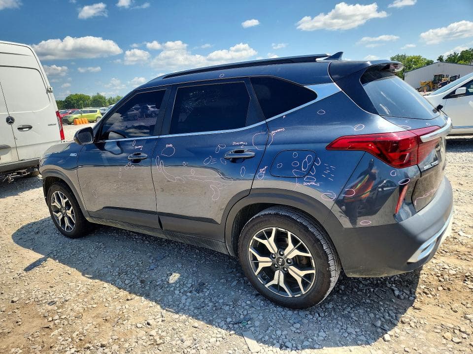 2021 KIA SELTOS EX 2