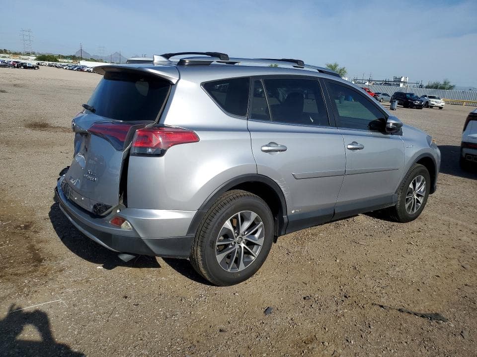 2017 TOYOTA RAV4 HYBRID XLE 3