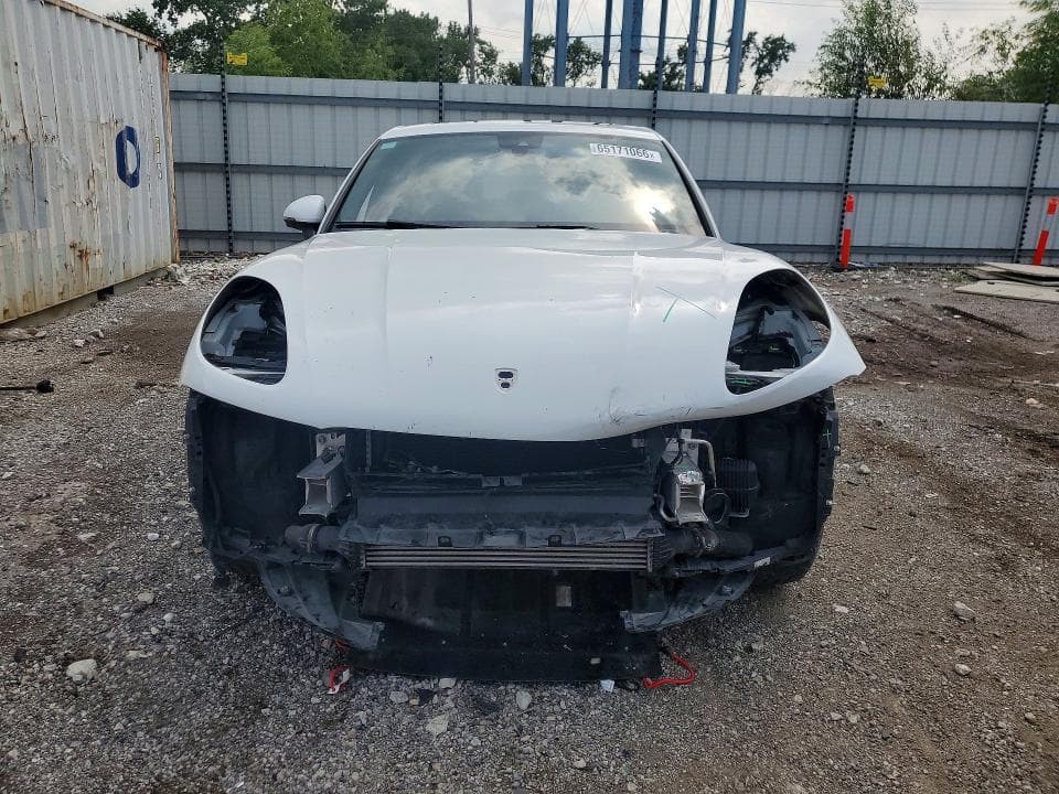 2021 PORSCHE MACAN 5