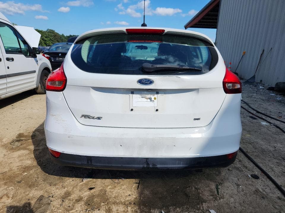 2017 FORD FOCUS SE 6