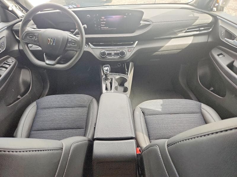 2025 BUICK ENVISTA PREFERRED 8