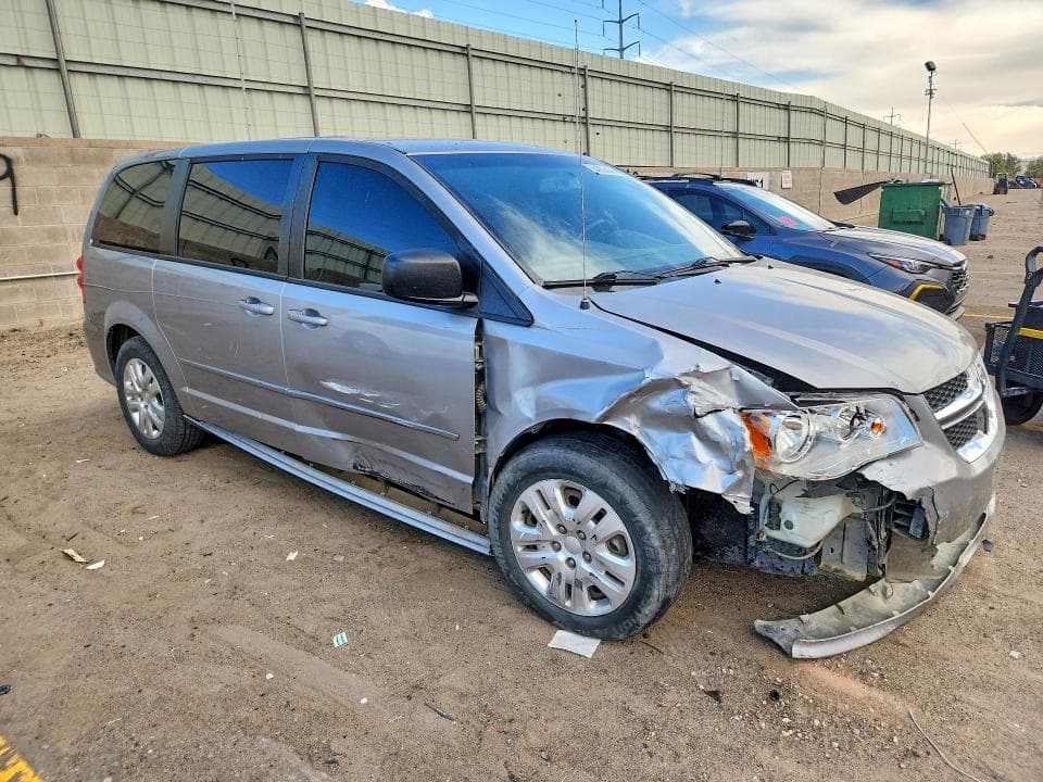 2017 DODGE GRAND CARAVAN SE 4