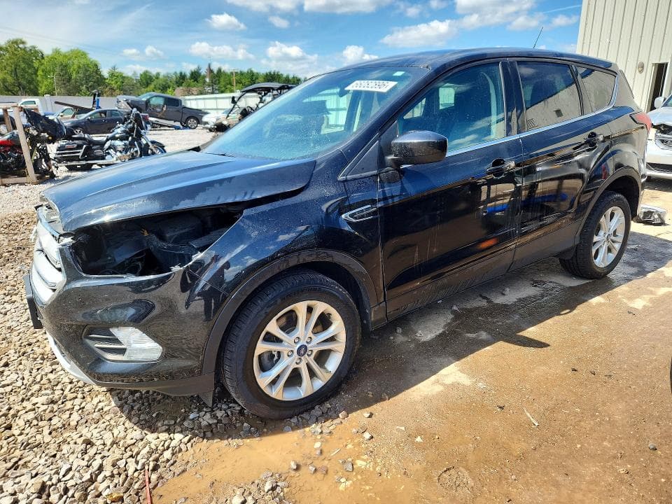 2019 FORD ESCAPE SE - 1