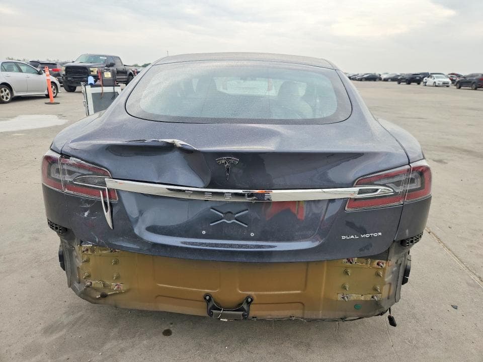 2020 TESLA MODEL S 6