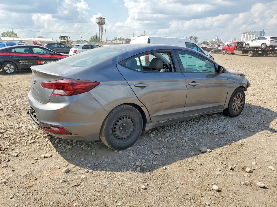 2020 HYUNDAI ELANTRA SE 3