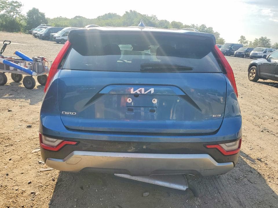 2023 KIA NIRO SX 6