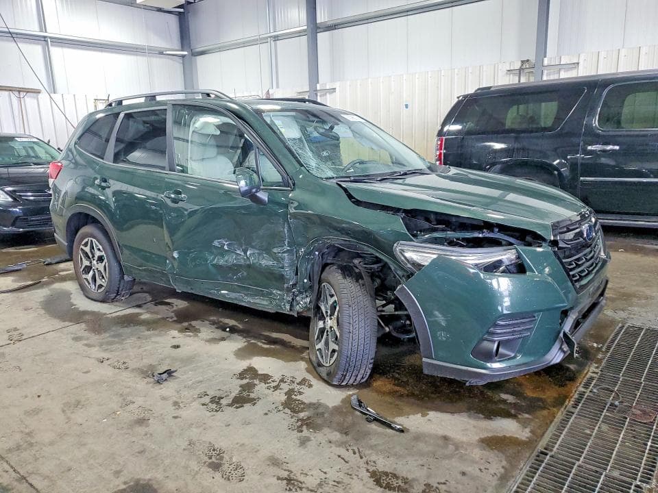 2024 SUBARU FORESTER PREMIUM 4
