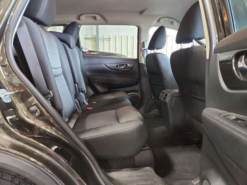 2017 NISSAN ROGUE SV 11