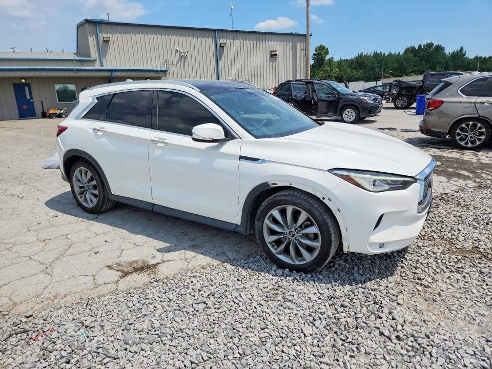 2019 INFINITI QX50 LUXE 4