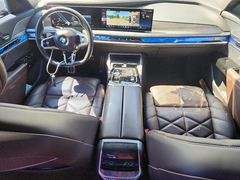 2023 BMW 740 I 8