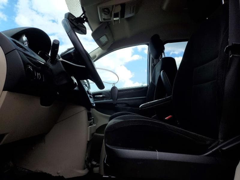 2017 DODGE GRAND CARAVAN SE 7