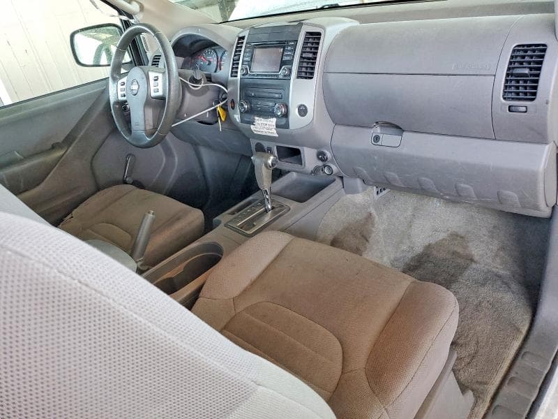 2017 NISSAN FRONTIER S 8
