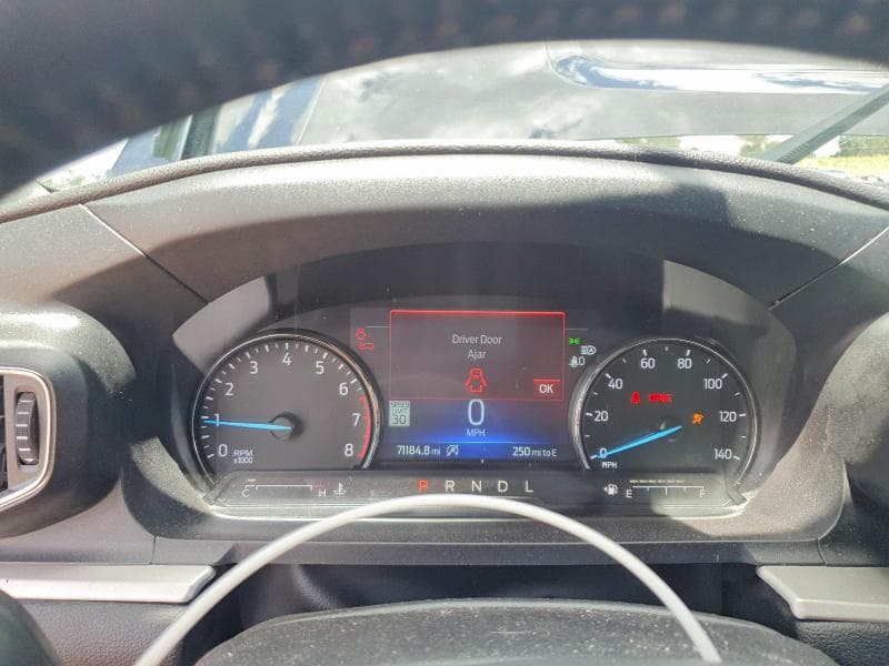 2021 FORD EXPLORER XLT 9