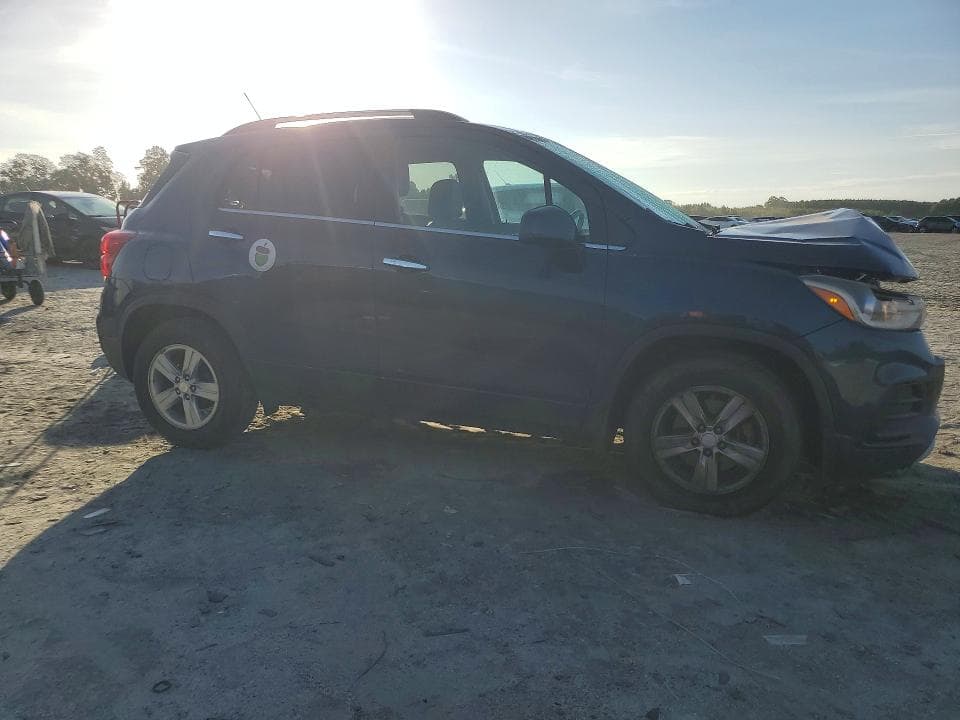 2018 CHEVROLET TRAX 1LT 4