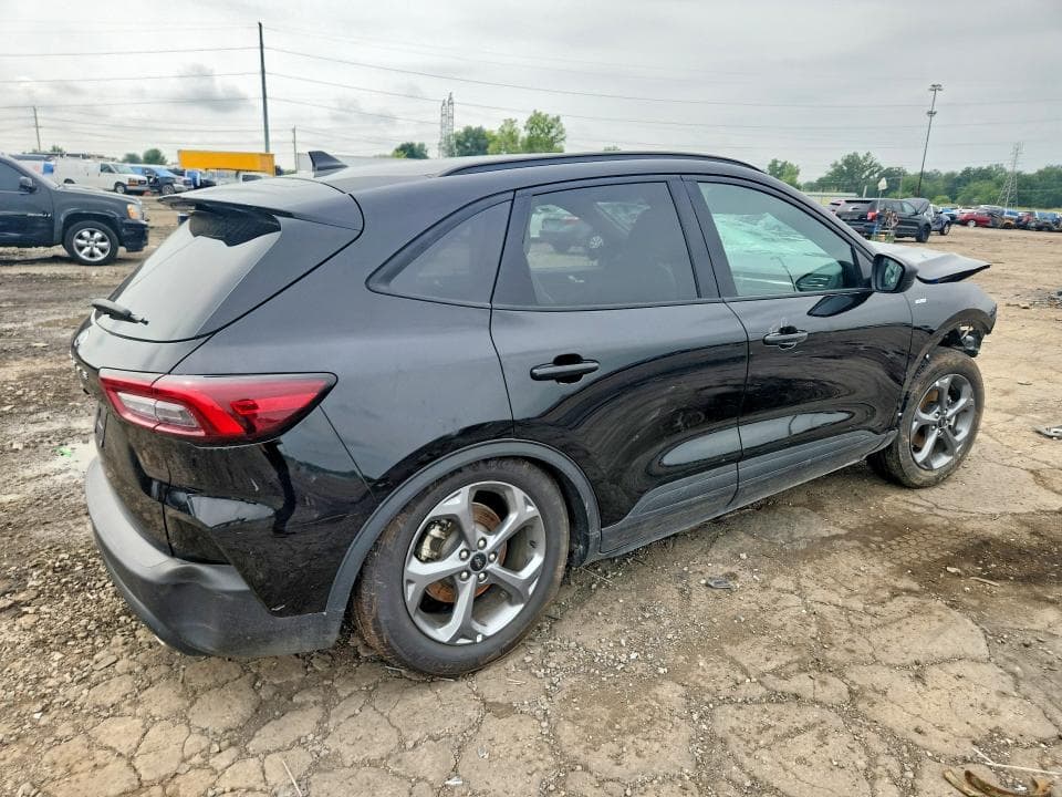 2026 FORD ESCAPE ST LINE 3