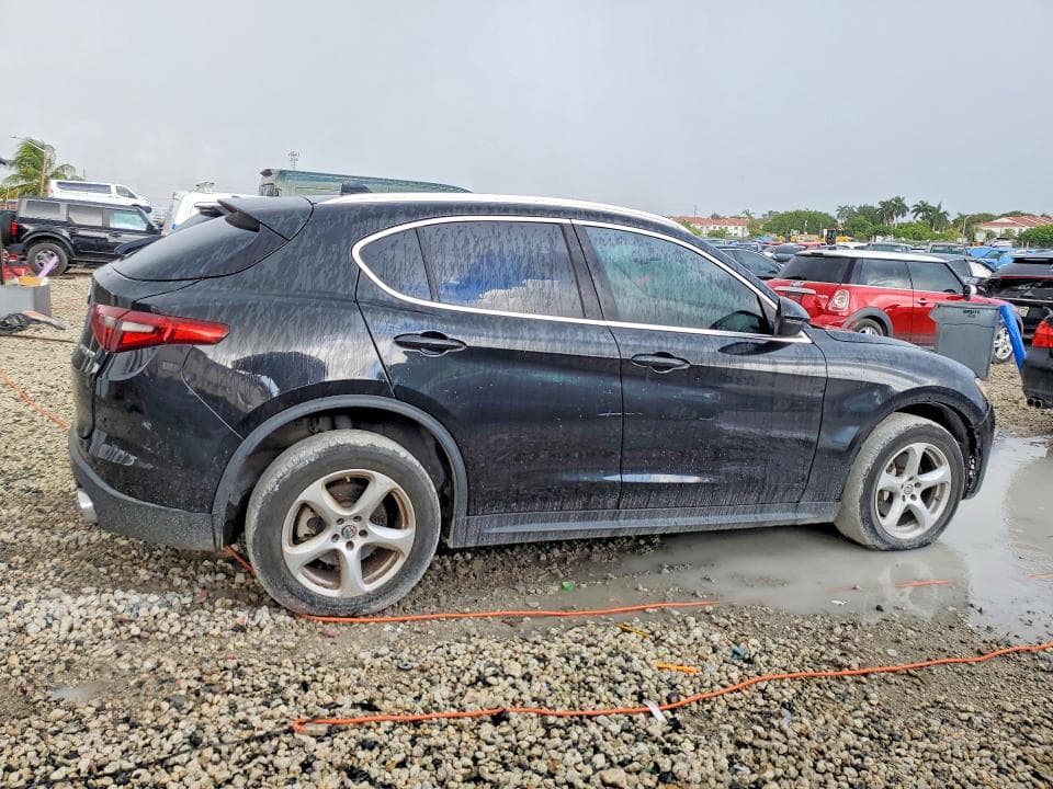 2018 ALFA ROMEO STELVIO 3