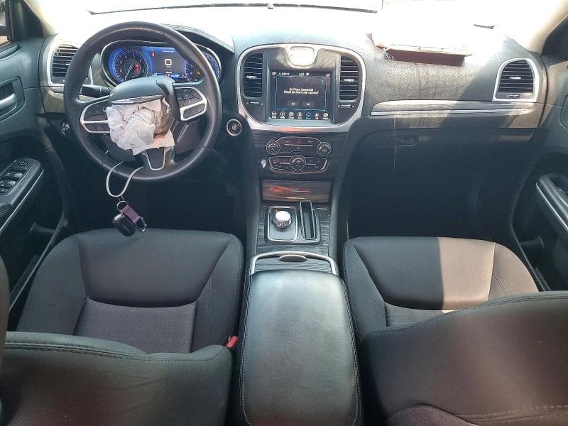 2019 CHRYSLER 300 TOURING 8
