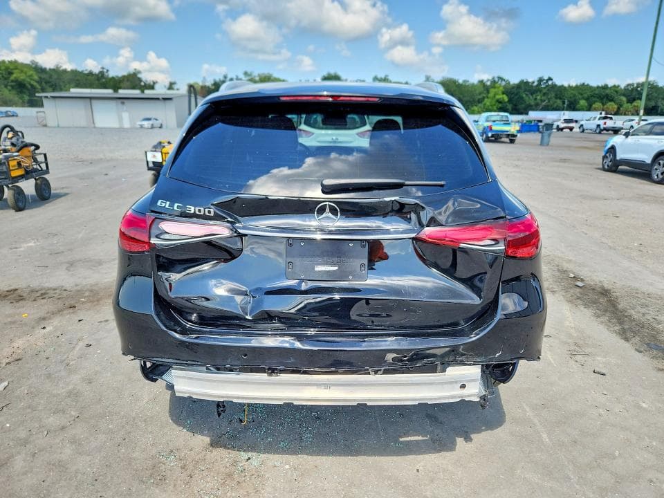 2025 MERCEDES-BENZ GLC 300 6