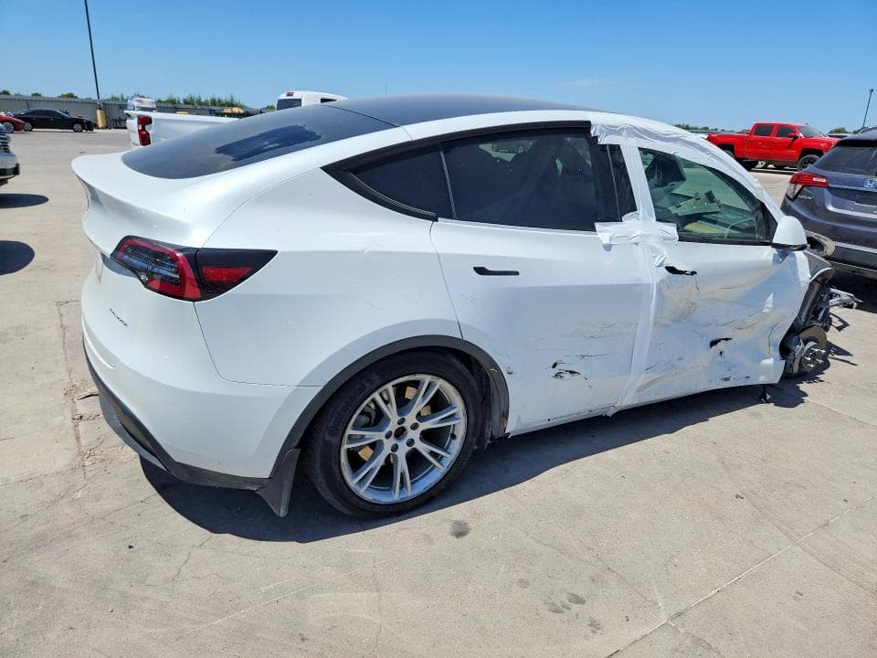 2023 TESLA MODEL Y 3