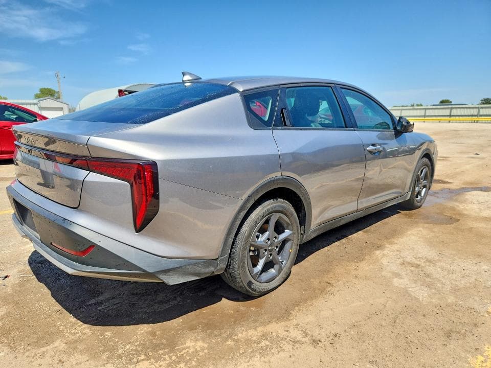 2026 KIA K4 LXS 3