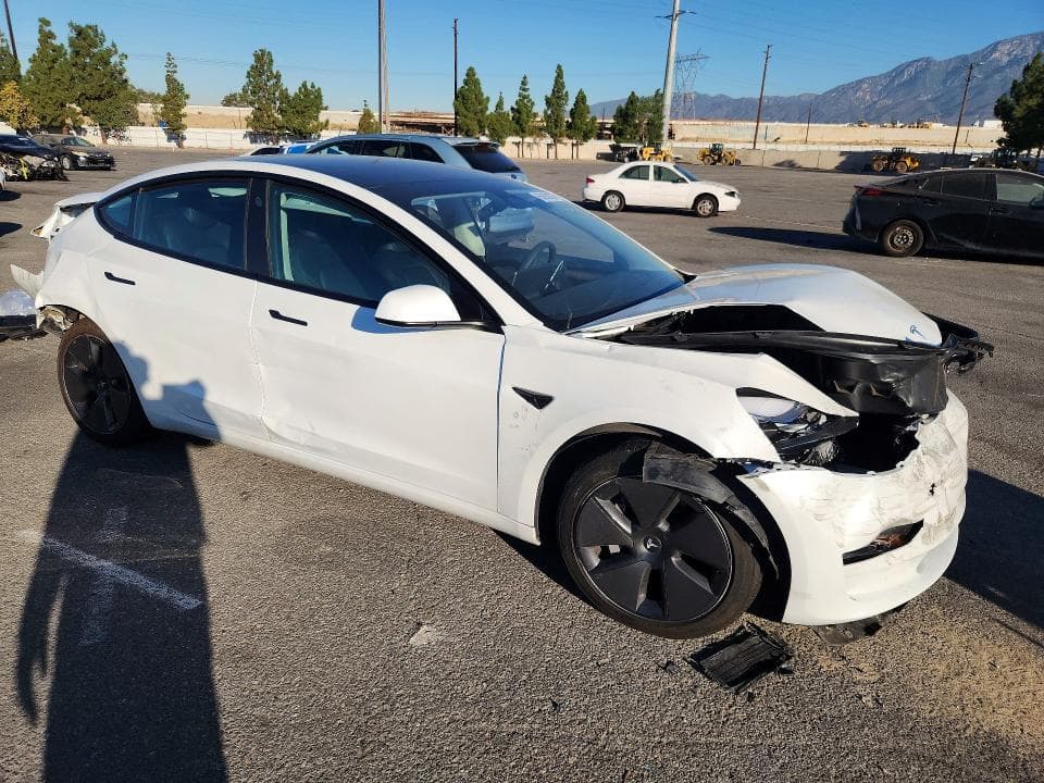 2023 TESLA MODEL 3 4