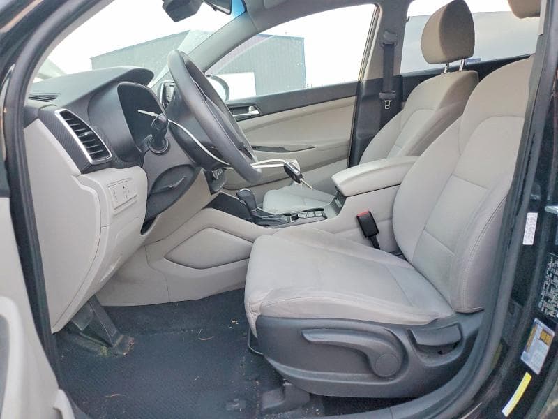 2020 HYUNDAI TUCSON SE 7