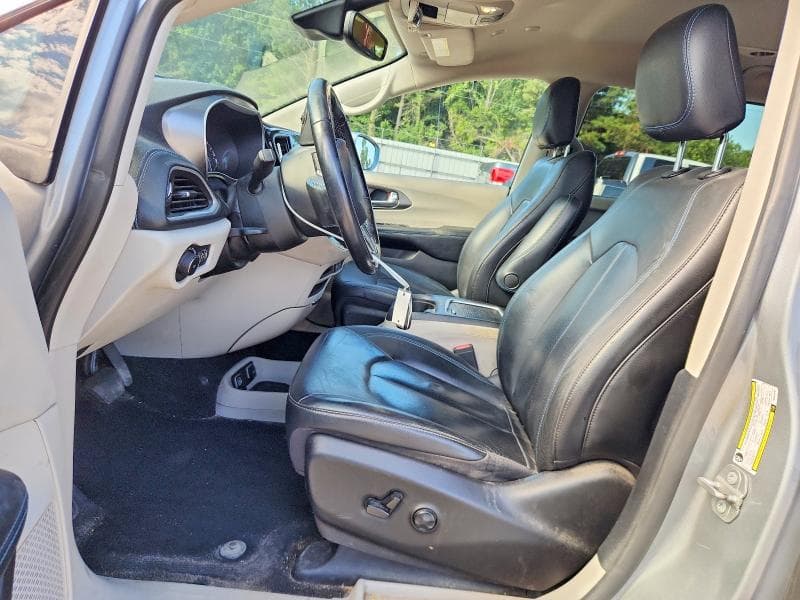 2021 CHRYSLER PACIFICA TOURING L 7