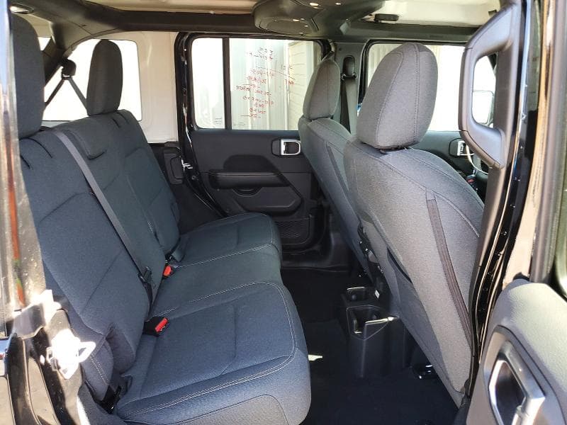 2026 JEEP WRANGLER SAHARA 10