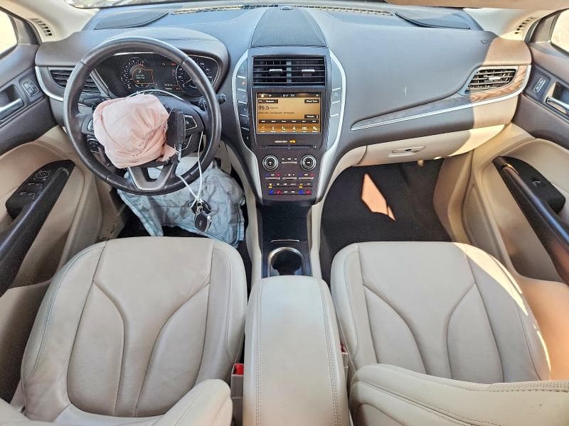 2019 LINCOLN MKC RESERVE 8