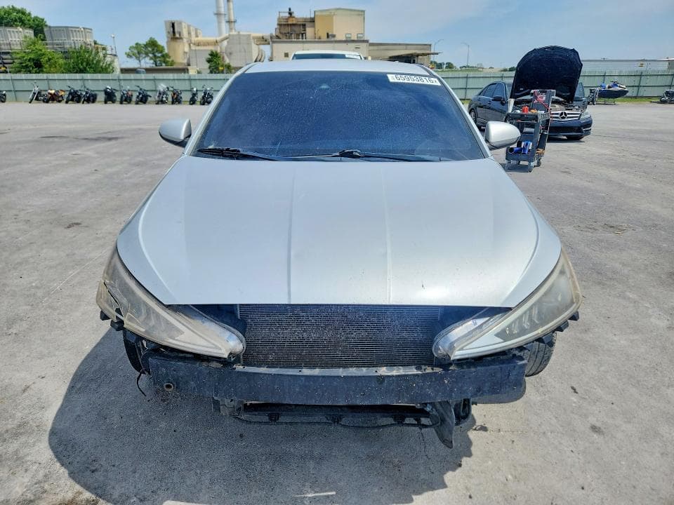 2019 HYUNDAI ELANTRA SEL 5