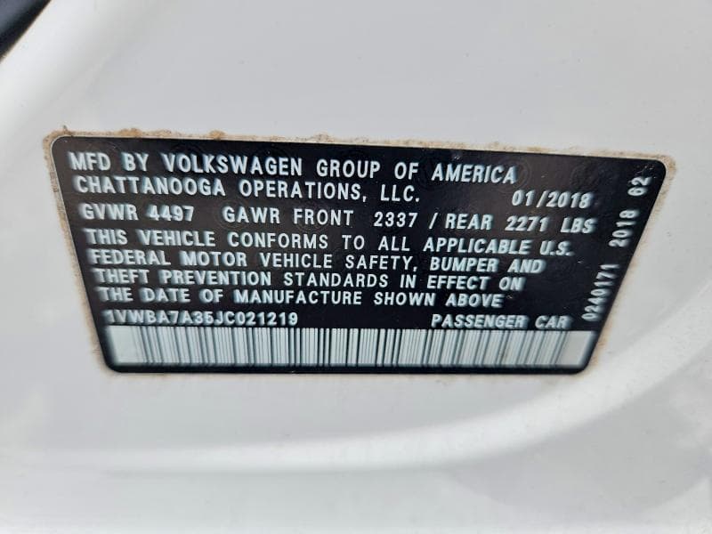 2018 VOLKSWAGEN PASSAT SE 13