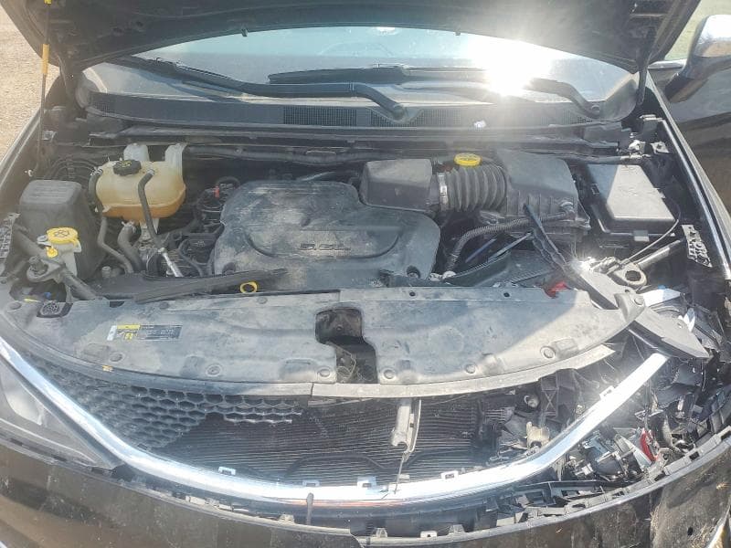 2020 CHRYSLER PACIFICA LIMITED 12