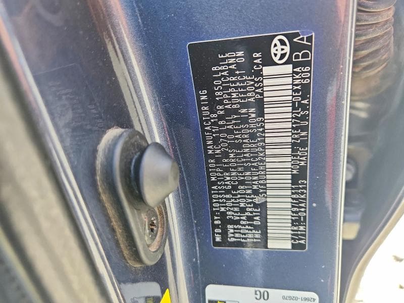 2019 TOYOTA COROLLA LE 12