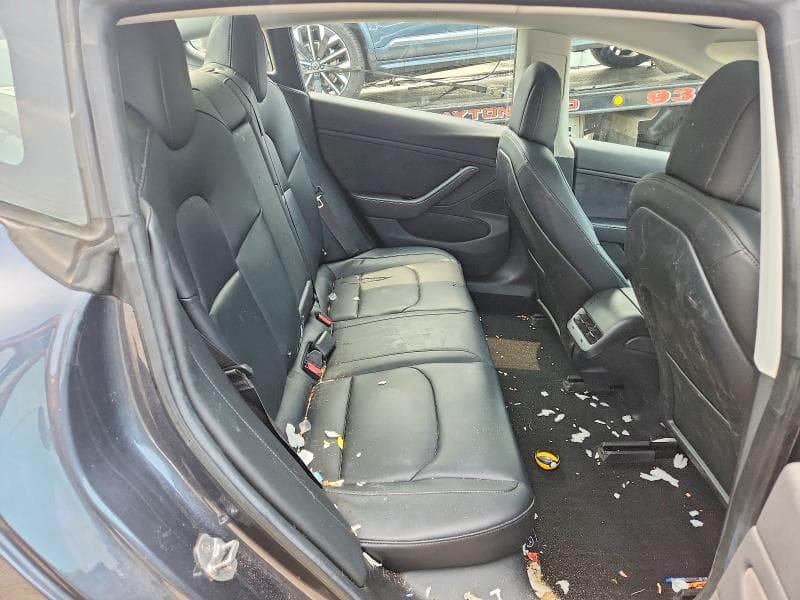 2018 TESLA MODEL 3 10