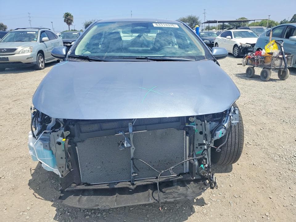 2026 TOYOTA COROLLA LE 5