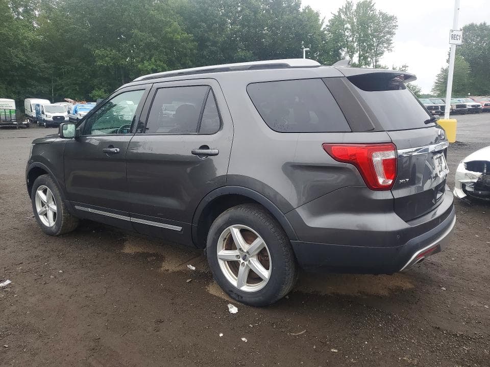 2017 FORD EXPLORER XLT 2