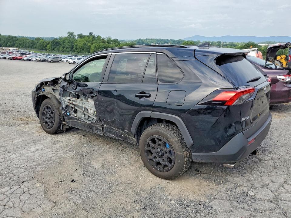 2020 TOYOTA RAV4 HYBRID XLE 2